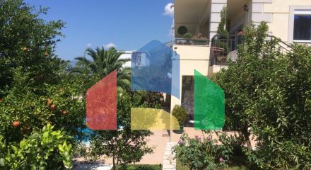 Вилла с ландшафтным дизайном в Утехе