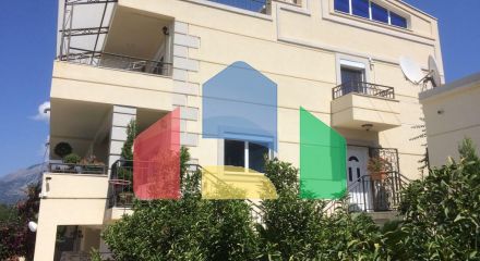 Вилла с ландшафтным дизайном в Утехе