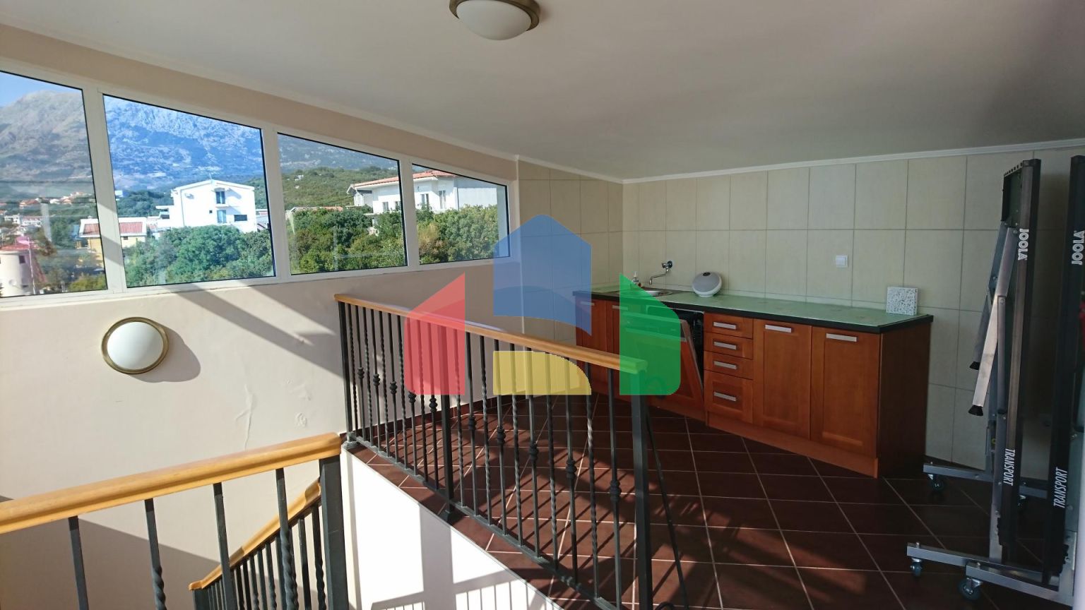 Вилла с ландшафтным дизайном в Утехе