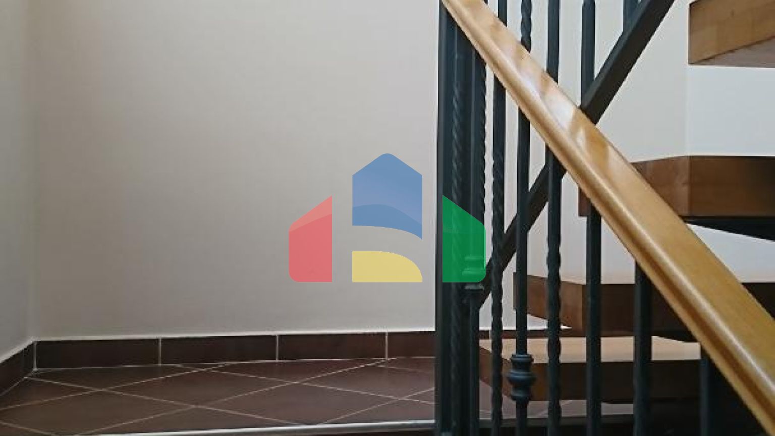 Вилла с ландшафтным дизайном в Утехе