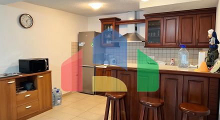 Трехэтажный дом с видом на море расположенный в поселке Утеха.