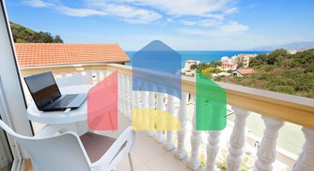 Светлый просторный трехэтажный дом в Утехе Светлый просторный трехэтажный дом в Утехе