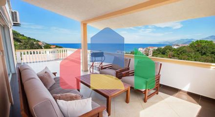 Светлый просторный трехэтажный дом в Утехе Светлый просторный трехэтажный дом в Утехе