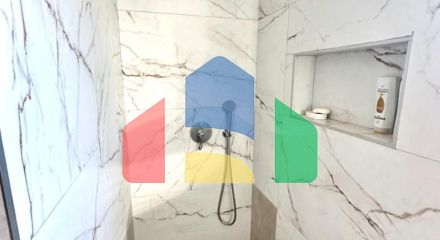 Просторная вилла с видом на море и бассейном в Утехе, всего в 100 метрах от пляжа!