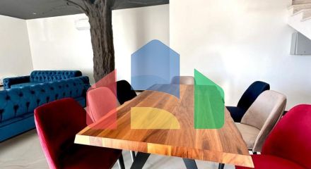 Просторная вилла с видом на море и бассейном в Утехе, всего в 100 метрах от пляжа!