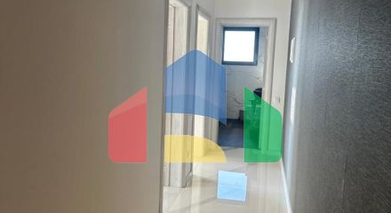 Просторная вилла с видом на море и бассейном в Утехе, всего в 100 метрах от пляжа!