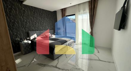 Просторная вилла с видом на море и бассейном в Утехе, всего в 100 метрах от пляжа!