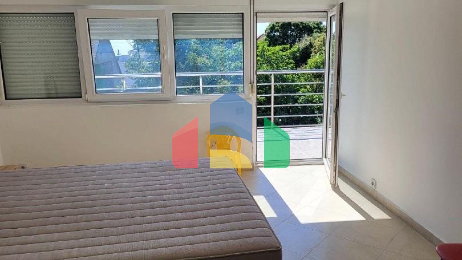 Мини-отель на Утехе не далеко от пляжа по хорошей цене