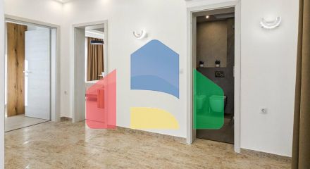 Предлагается к продаже вилла класса LUX в современном дизайне.