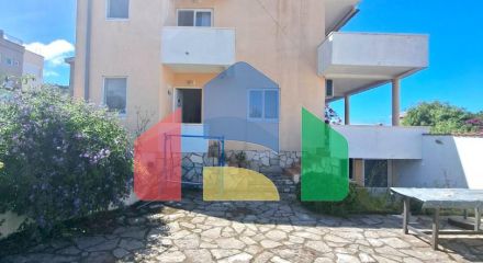 House with sea views 5 minutes walk from the beach on Utekha