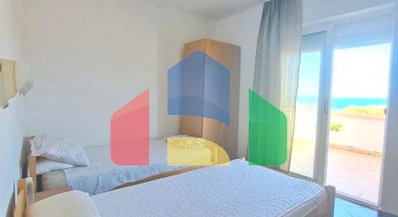 Дом с видом на море в 5 минутах ходьбы от пляжа на Утехе Дом с видом на море в 5 минутах ходьбы от пляжа на Утехе