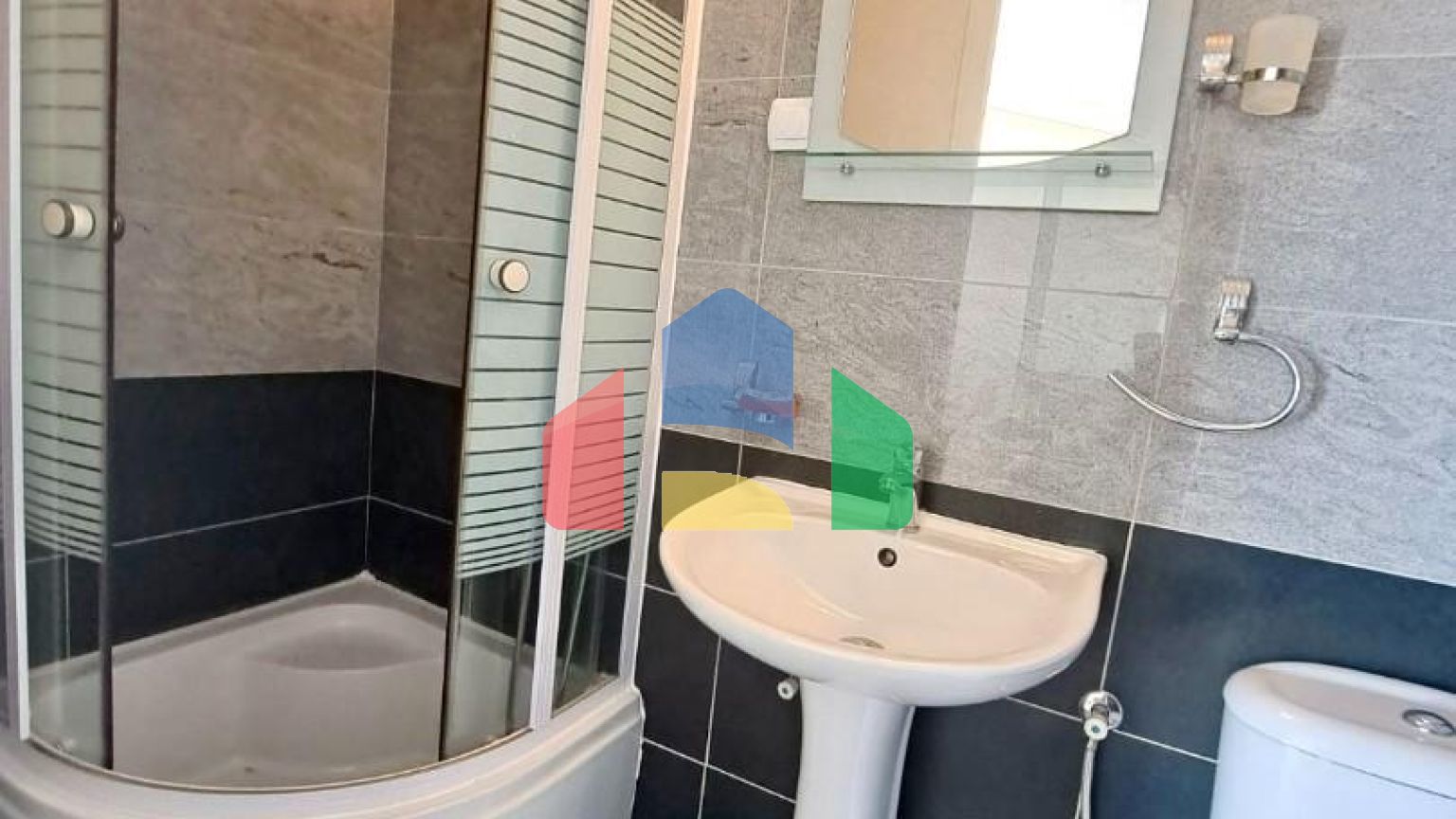 Дом с видом на море в 5 минутах ходьбы от пляжа на Утехе