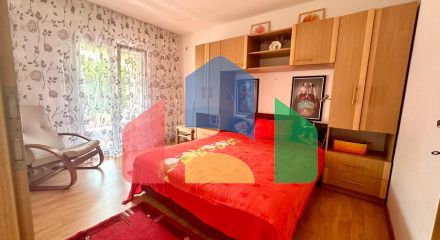 Дом с большим садом на Утехе