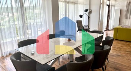 Дом с видом на море и бассейном на Утехе - 375.000 евро