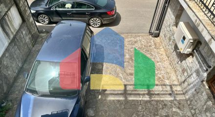 Дом с видом на море и бассейном на Утехе - 375.000 евро