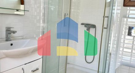 Дом с видом на море и бассейном на Утехе - 375.000 евро