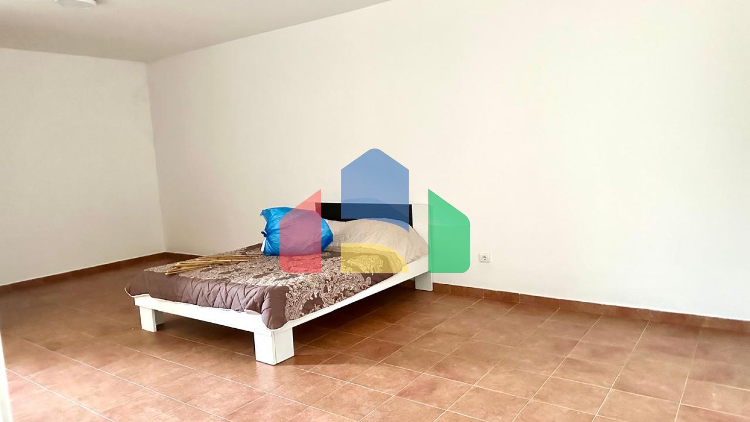 Дом с видом на море и бассейном на Утехе - 375.000 евро