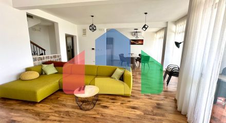 Дом с видом на море и бассейном на Утехе - 375.000 евро