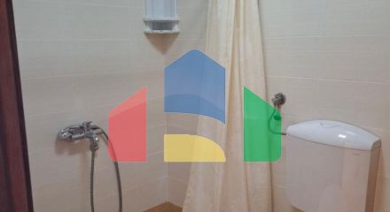 Просторный дом с апартаментами в 30 метрах от моря в Утехе с зоной отдыха и сада на участке