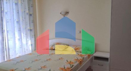 Просторный дом с апартаментами в 30 метрах от моря в Утехе с зоной отдыха и сада на участке