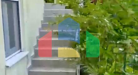 Трехэтажный дом с двумя квартирами в Утехе, Черногория - 120.000 евро