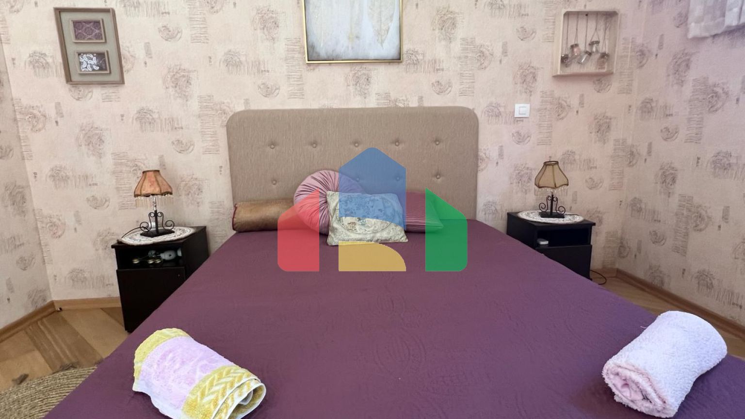 Продаётся вилла во второй линии от моря с большим участком 1046 м² в Утехе