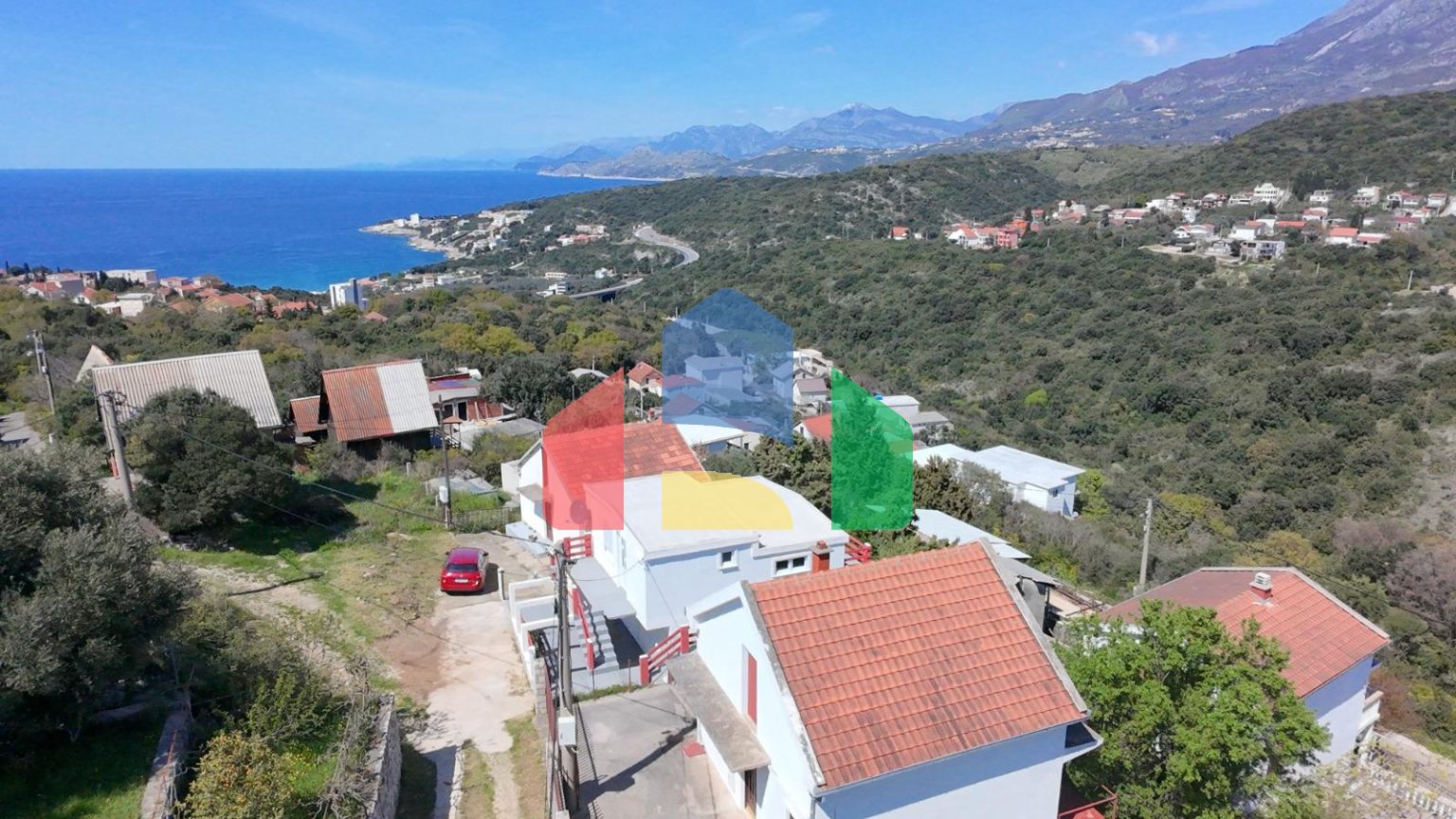 Дом в Утехе с панорамным видом на море