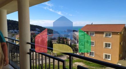 Дом в Утджехе, Видиковак с соснами на участке Дом в Утджехе, Видиковак с соснами на участке