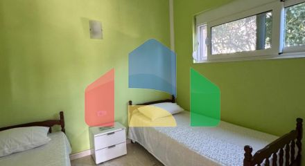 Дом с панорамным видом на море в Утехе, Кунье.