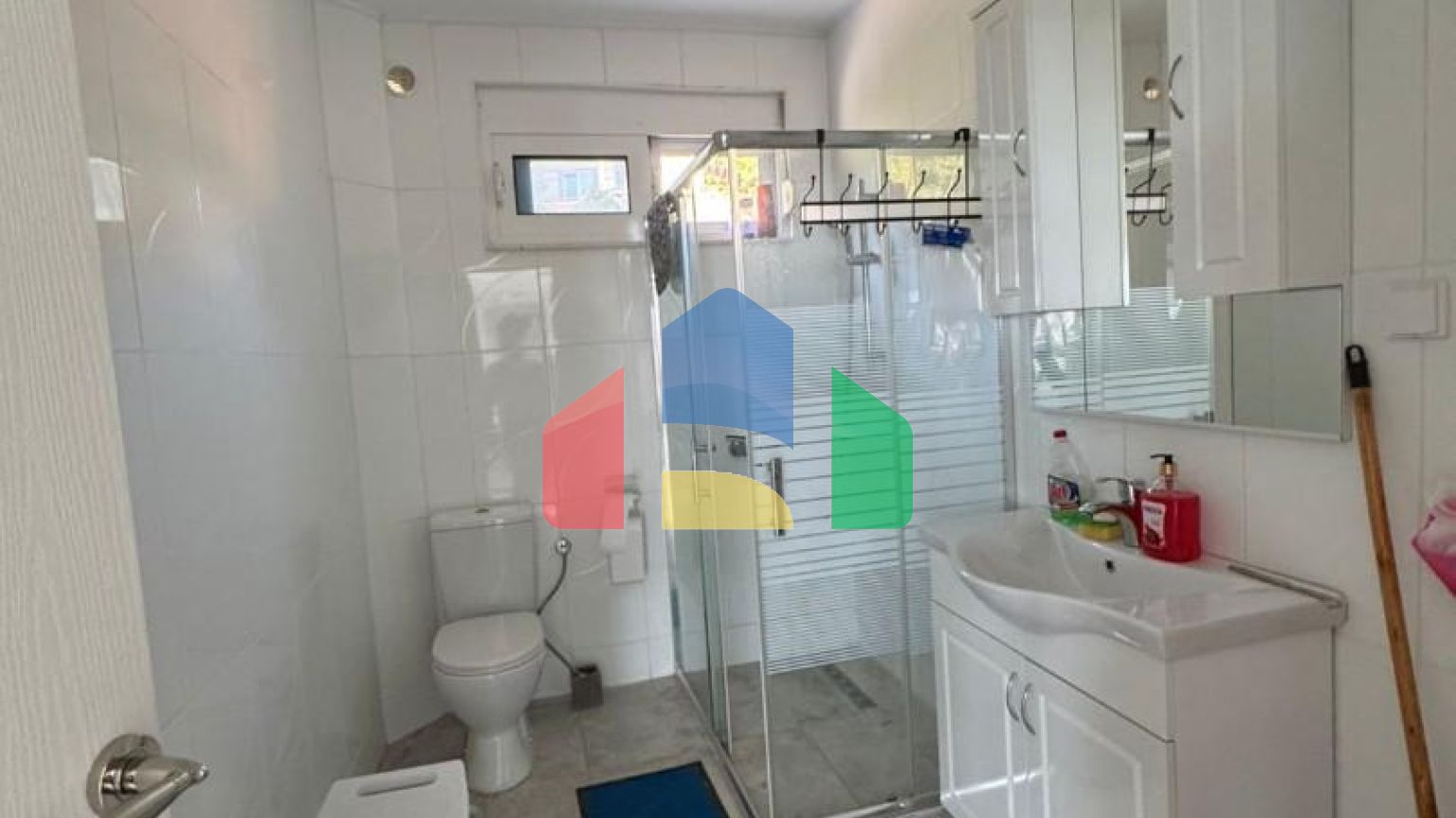 Дом с панорамным видом на море в Утехе, Кунье.