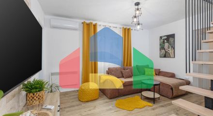 Легальный трехэтажный дом с гаражом в поселке Утеха