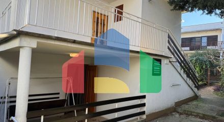 Легальный дом в Утехе  70 м2 плюс две террасы по 15 м2.