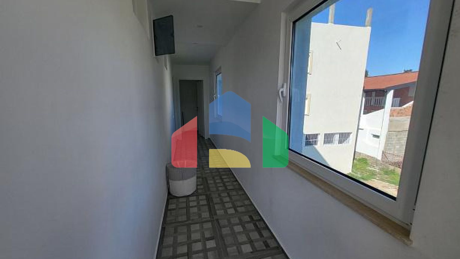 Просторный дом в Утехе с панорамным видом на море