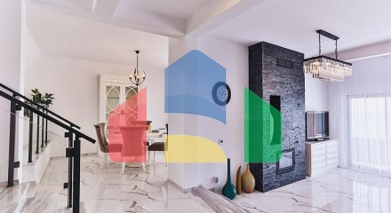 Villa with pool on the first line near Bar