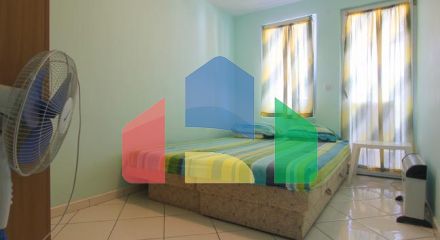 Просторный дом с видом на море в Утехе