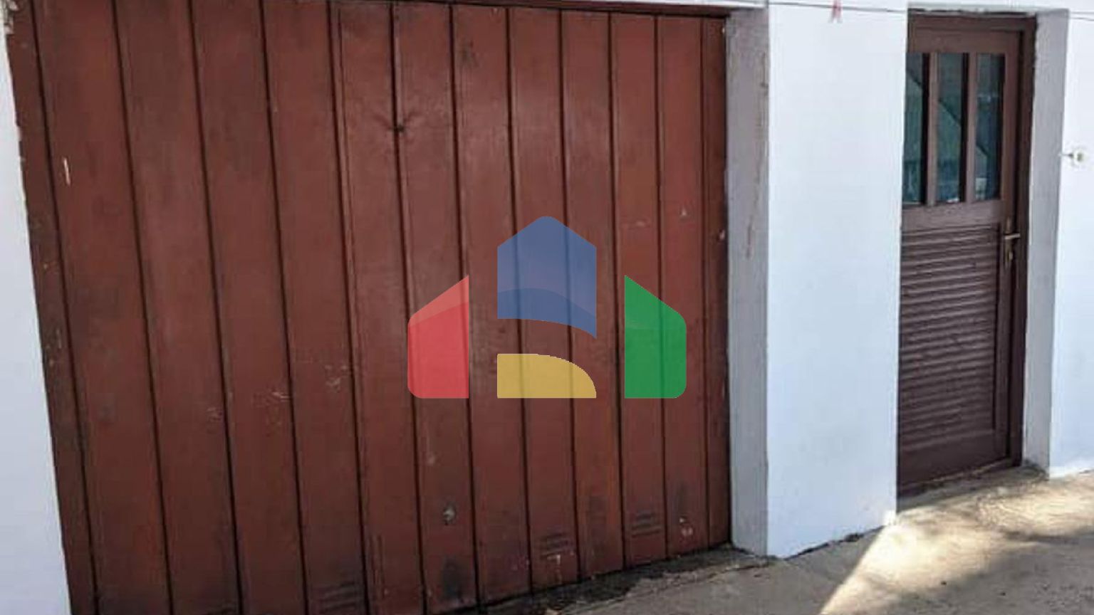 Легальный трехэтажный капитальный дом в Жабляке.