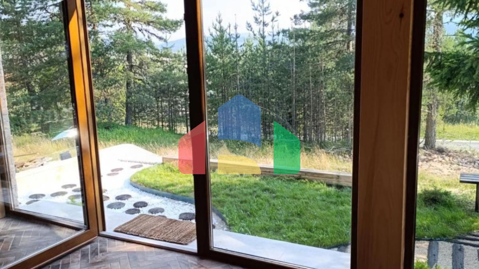 Легальный дом на просторном участке в Жабляке, Борье