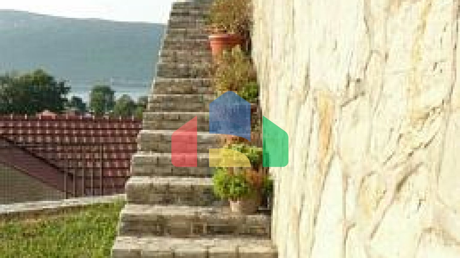 Участок в Зеленике