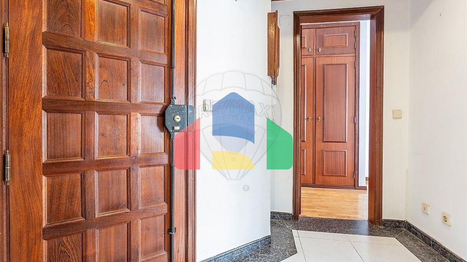 Residential - Condo/Apartment - T1 - Costa da Caparica, Almada - PT