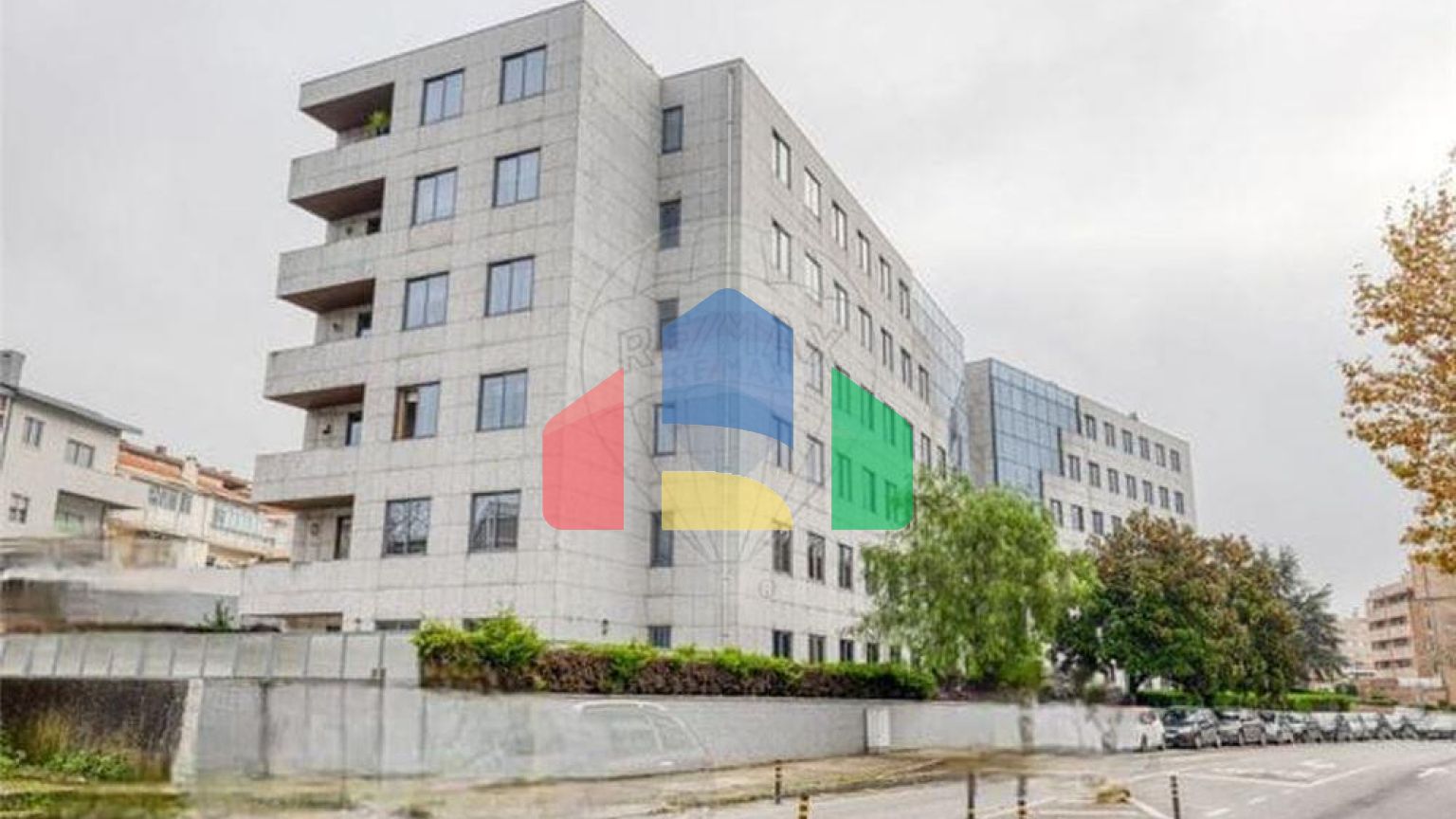 Residential - Condo/Apartment - T4 - Ermesinde, Valongo - PT