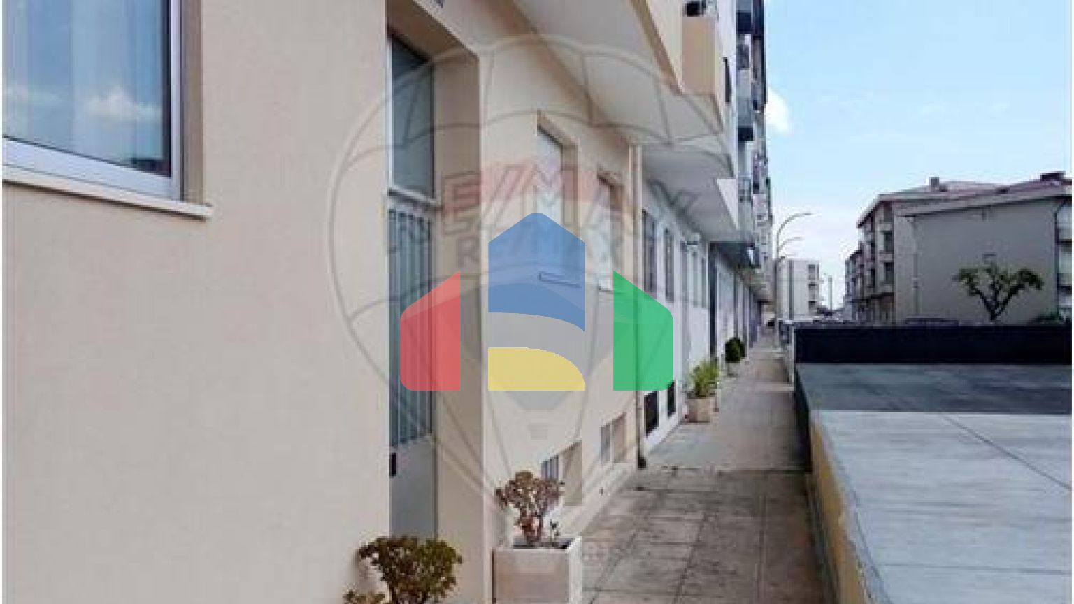 Residential - Condo/Apartment - T3 - Ermesinde, Valongo - PT
