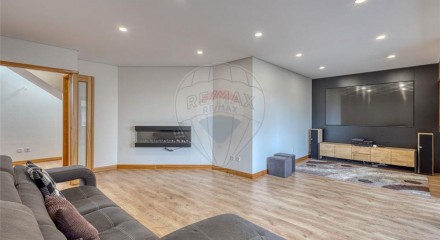 Residential - Condo/Apartment - T3 - Ermesinde, Valongo - PT