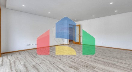 Residential - Condo/Apartment - T2 - Espinho, Espinho - PT