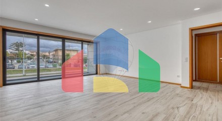 Residential - Condo/Apartment - T2 - Espinho, Espinho - PT