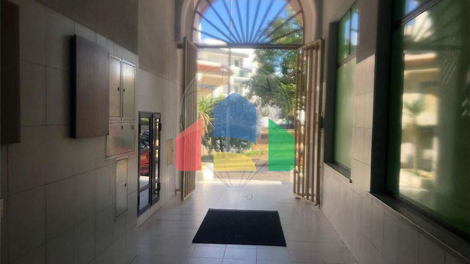 Commercial - Commercial/Retail - Ferragudo, Lagoa - PT