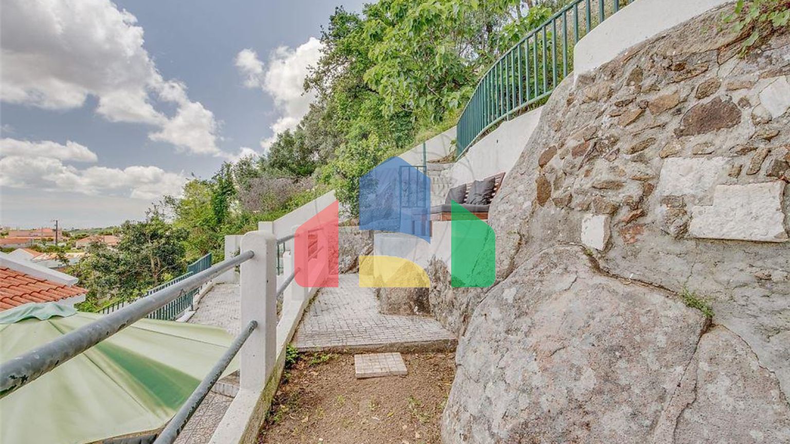 Residential - Single Family Home - T3 - Loures, Loures - PT