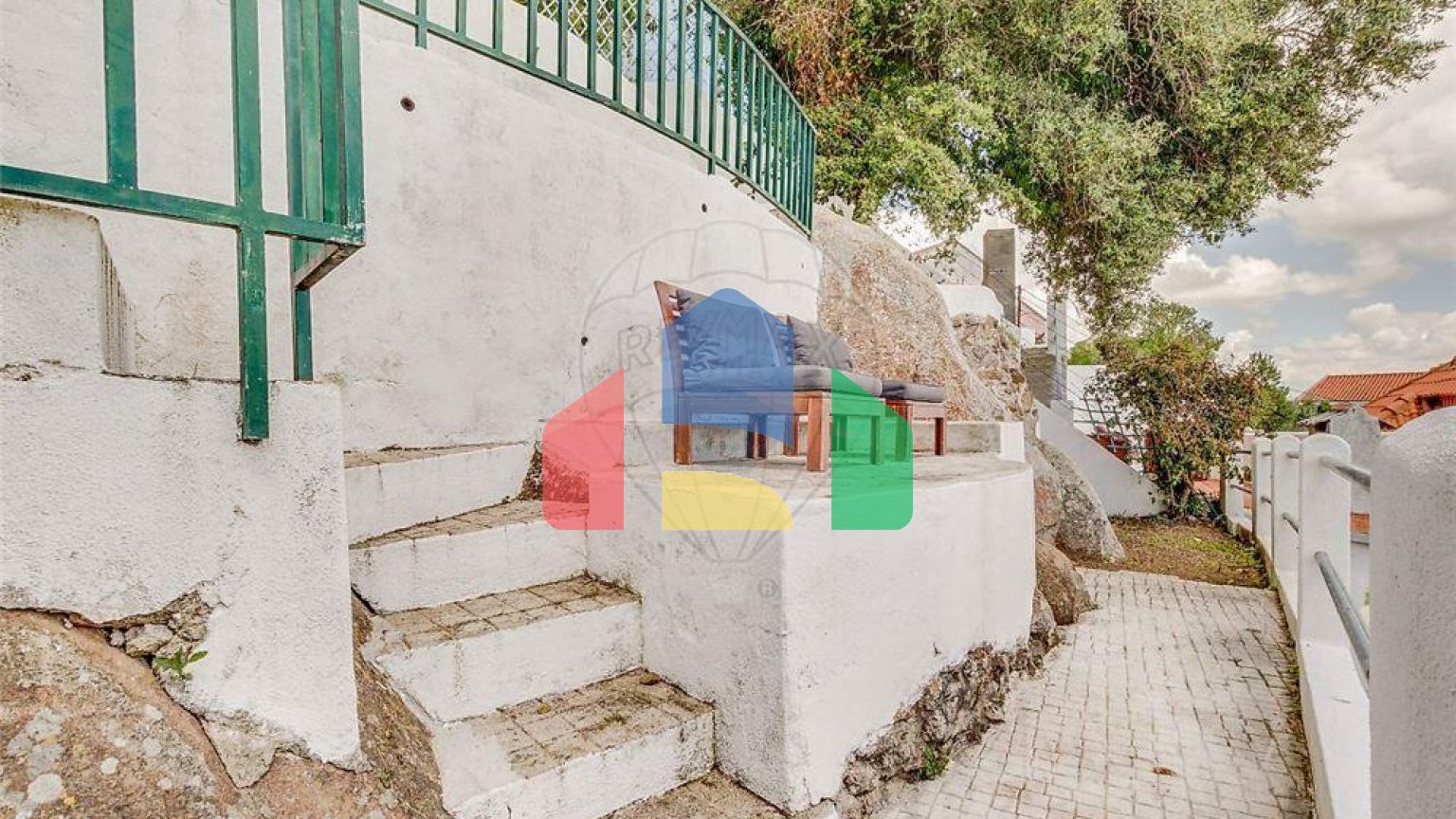 Residential - Single Family Home - T3 - Loures, Loures - PT