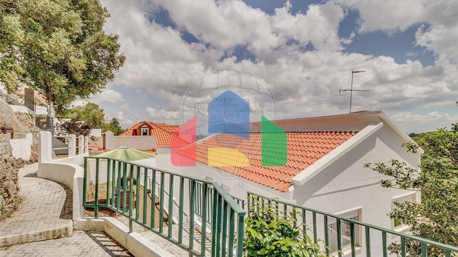 Residential - Single Family Home - T3 - Loures, Loures - PT