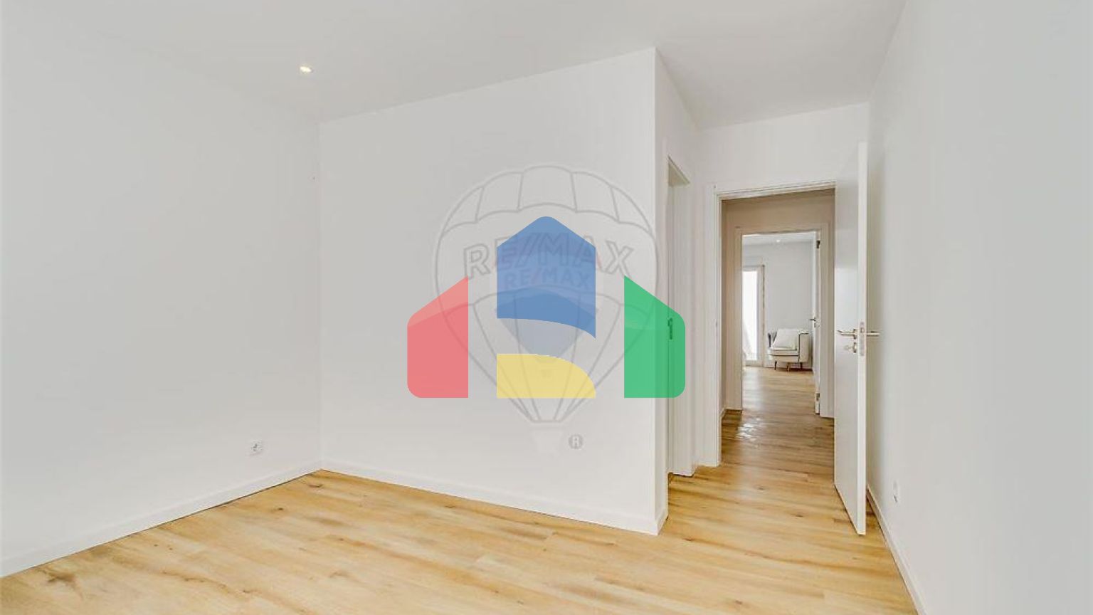 Residential - Single Family Home - T3 - Loures, Loures - PT