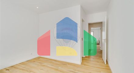 Residential - Single Family Home - T3 - Loures, Loures - PT